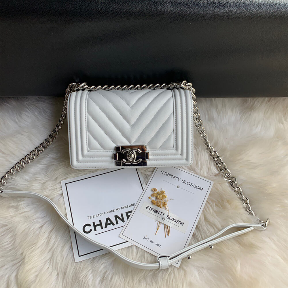 Ch*el chevron small boy bag(high-end)