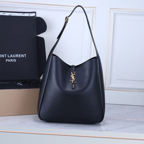 ysl large le 5 a 7 S*pple in smooth leather