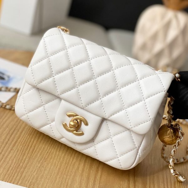 Ch*el pearl crush bag