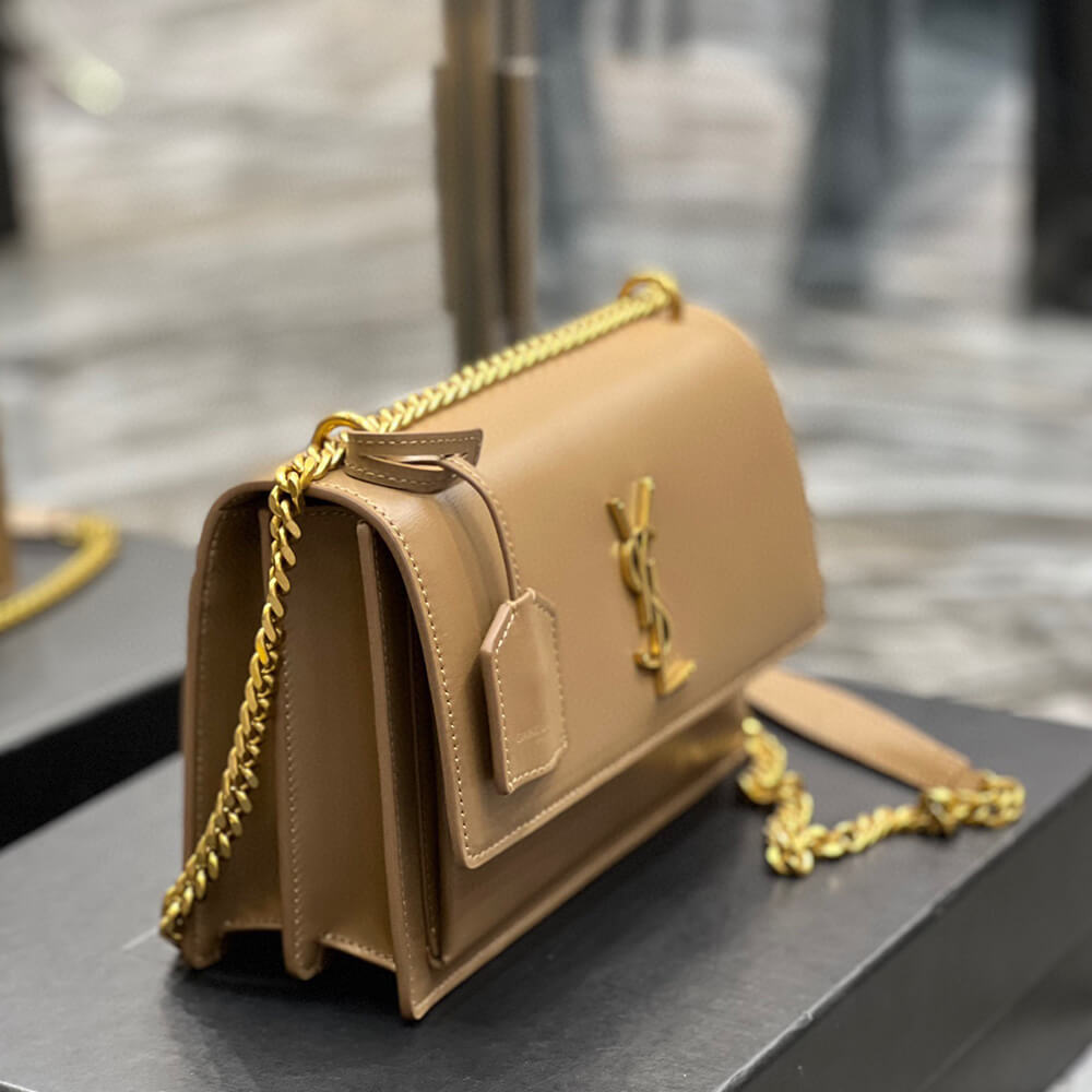 SUNSET MEDIUM CHAIN BAG IN SMOOTH LEATHER