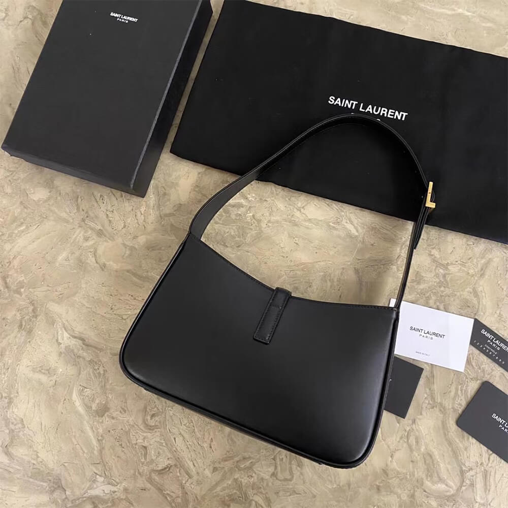 YSL LE 5 A 7 HOBO BAG IN SMOOTH LEATHER