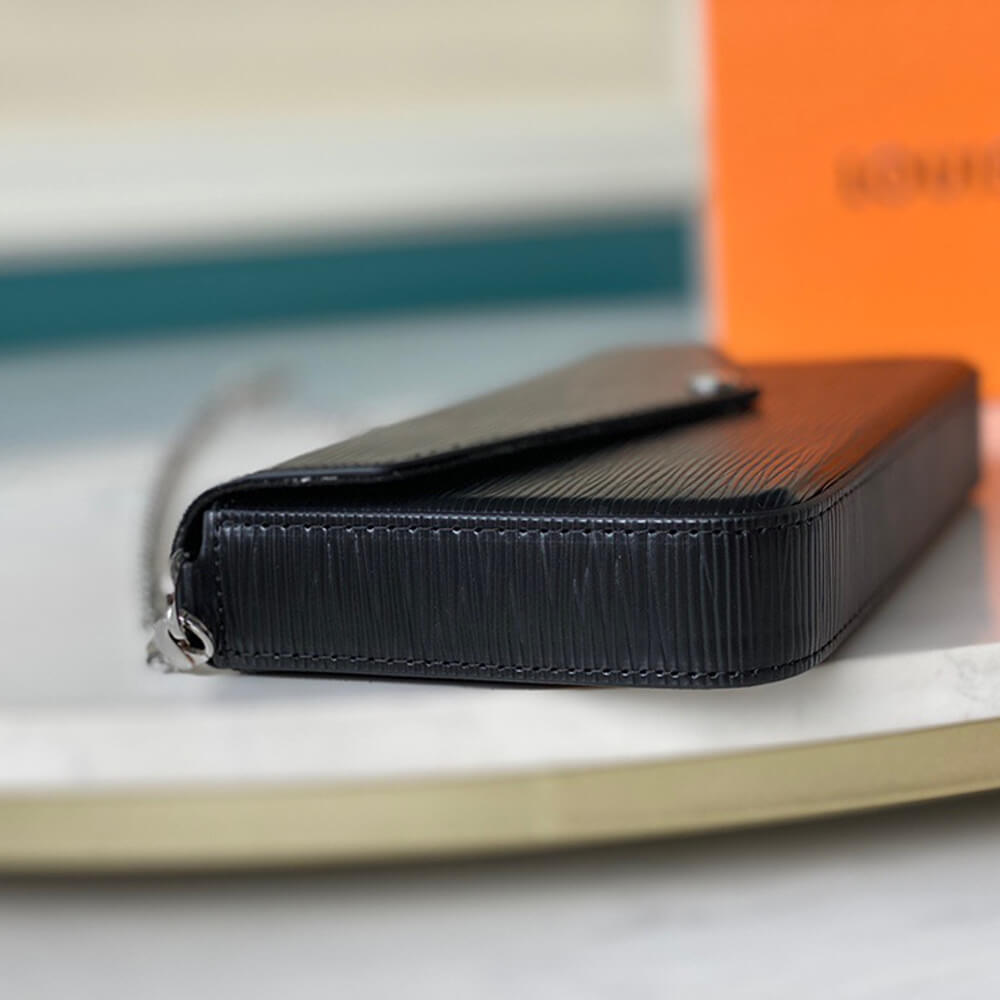 l**is V*t*n felicie pochette