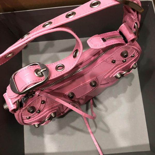 Ba*len*cia*ga womens le cagole xs shoulder bag