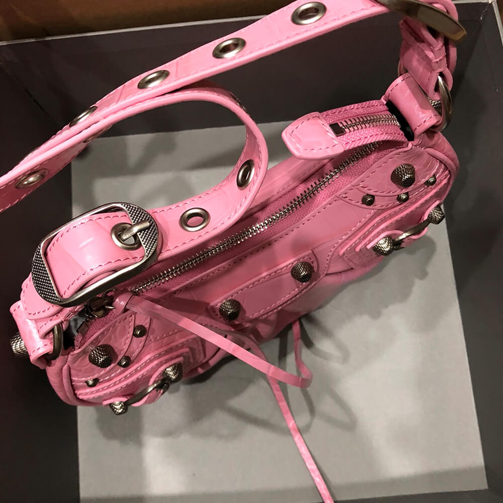 Ba*len*cia*ga womens le cagole xs shoulder bag