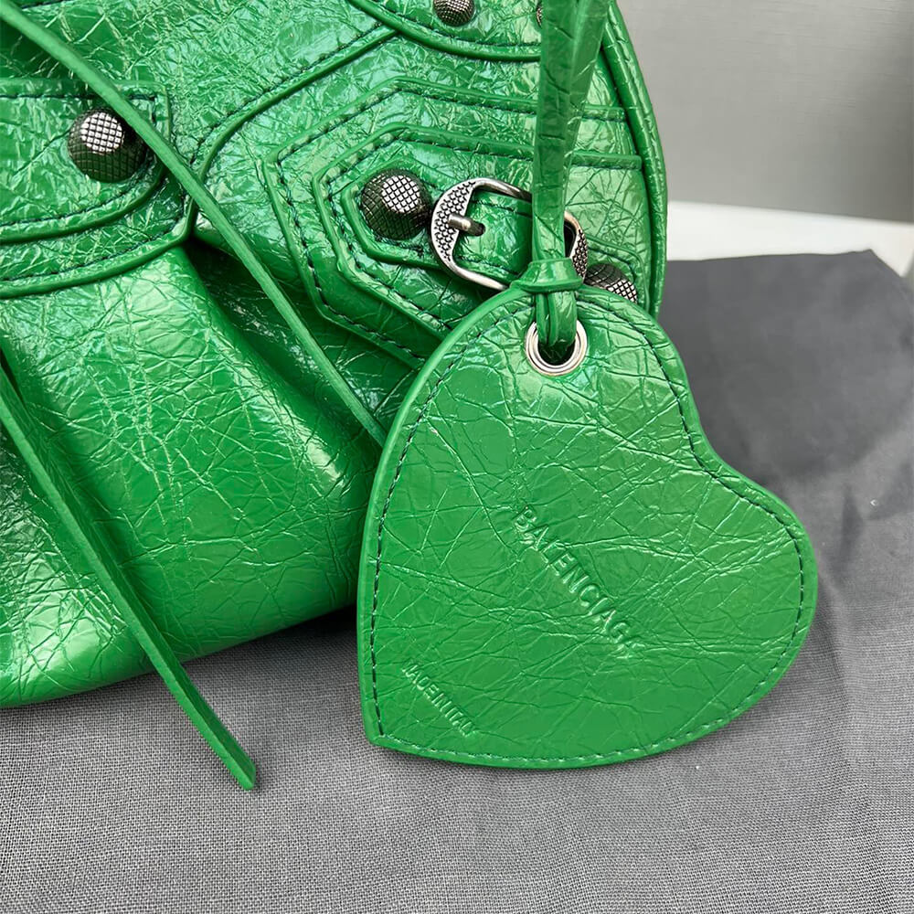 Ba*len*cia*ga womens le cagole xs shoulder bag