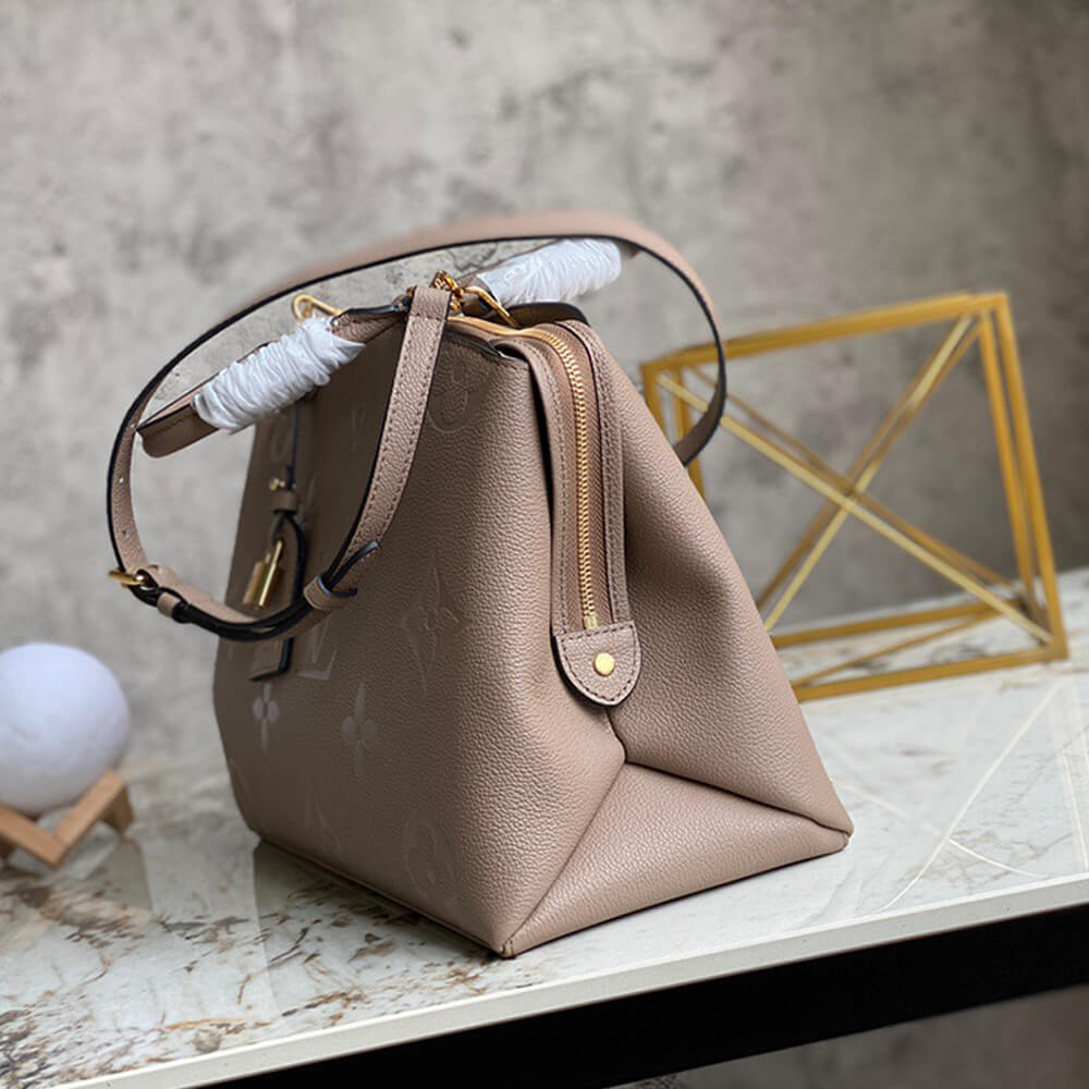 l**is V*t*n grand palais