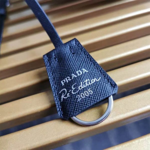 Pra*a re-edition 2005 re-nylon bag