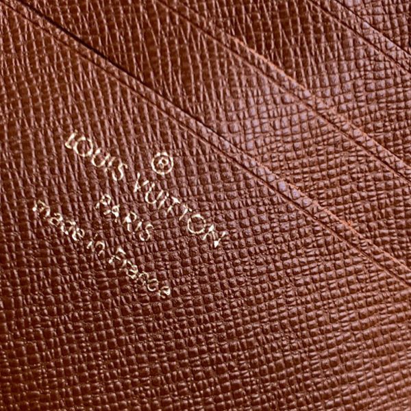 LV Wallet on Chain Ivy