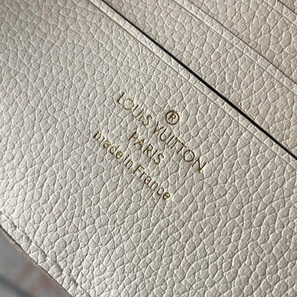 LV Wallet on Chain Ivy