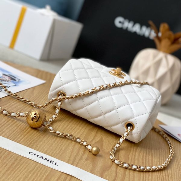 Ch*el pearl crush bag
