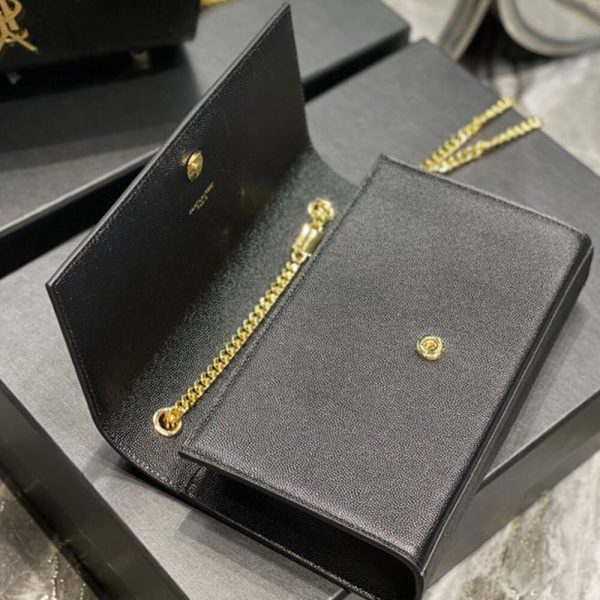 KATE MEDIUM CHAIN BAG IN GRAIN DE POUDRE EMBOSSED LEATHER