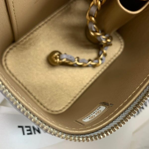 Ch*el quilted pearl crush mini vanity case