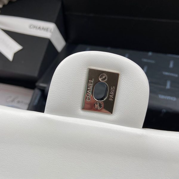 Ch*el classic flap medium