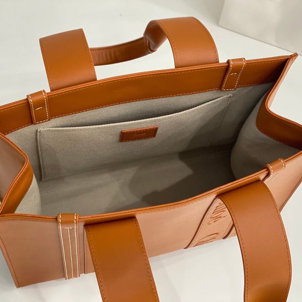 Chloe Woody Medium Leather Tote Bag