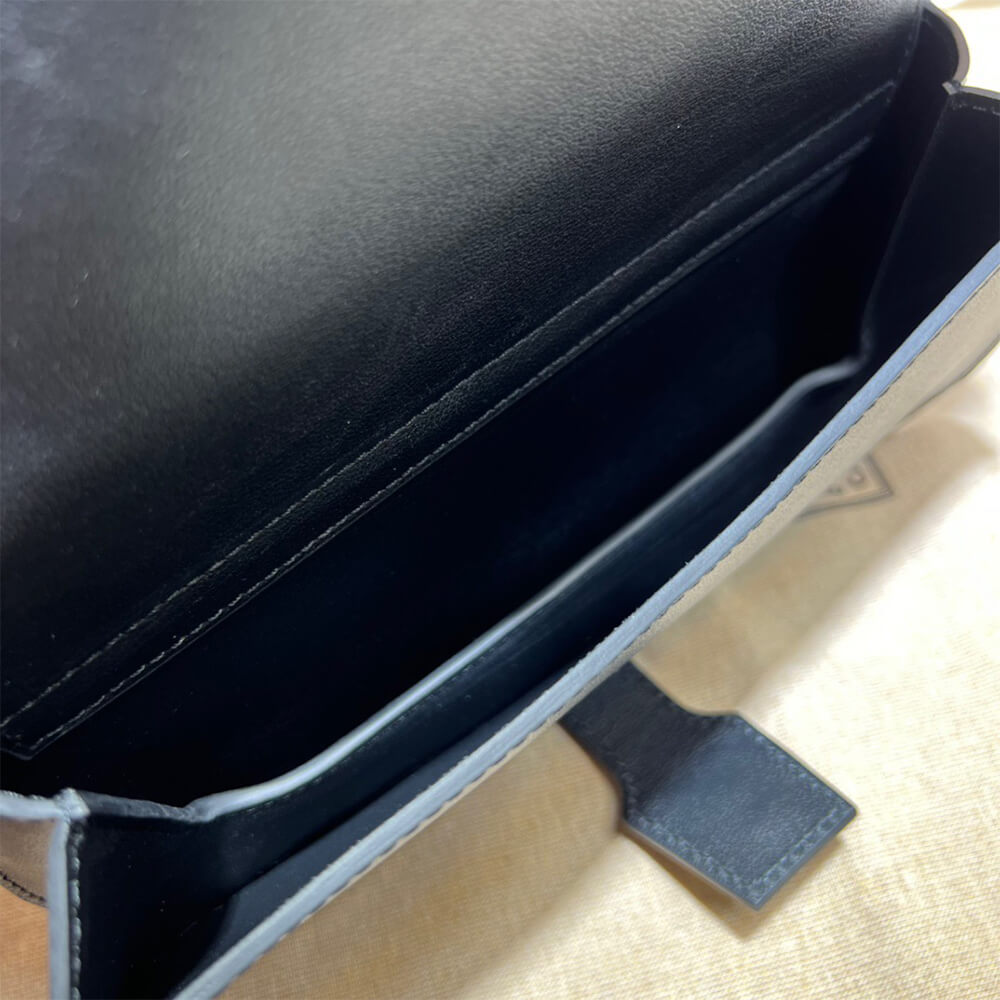 G*u*i blondie belt bag