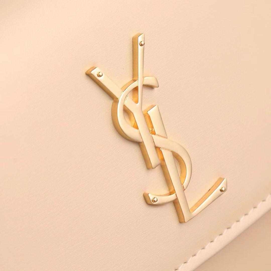 SUNSET MEDIUM CHAIN BAG IN SMOOTH LEATHER